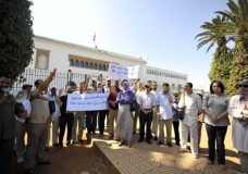 الدكاترة العاملين بالمراكز يصرخون 