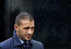 بدر هاري يعربد ويعتدي على عمال مطعم بالبيضاء !