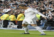 رونالدو أحسن لاعب في اوربا !