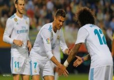 رونالدو يبلغ زملاءه بقراره النهائي !