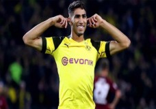 حكيمي يواصل التألق مع دوروتمود ويفرض نفسه لرابع مرة على التوالي في التشكيلة الميثالية 