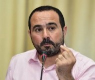 لا نجوم غير التافهين  