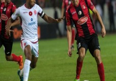 الوداد ينهزم ويفسح المجال أمام الرجاء  !؟