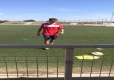 مدرب المنتخب المغربي بوميل يوجه الدعوة إلى محمد البوزيدي اللاعب بنادي إشبيلية ابن القصر الكبير ونجل اللاعب السابق للنادي القصري   