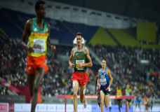 البقالي يكتفي بالبرونزية في سباق الدوحة !