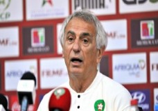 الناخب الوطني يعقد ندوة صحفية بطنجة