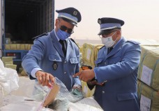 معاناة المعشرين الأفارقة في ميناء طنجة المتوسطي من سياسة الجمارك المغربية وتحديات العبور...