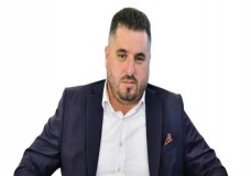 إمزورن تختنق : من يحمي الملك العمومي من  سطوة أرباب المقاهي والمحلات التجارية في ظل سكوت السلطة والمجلس ؟ 