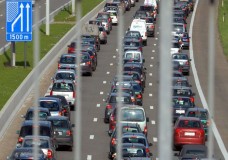 ثورة في قوانين السير الأوروبية: رخصة قيادة موحدة وعقوبات عابرة للحدود 